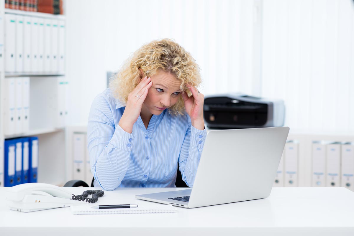 Does an early menopause transition cause women to leave the workforce ...